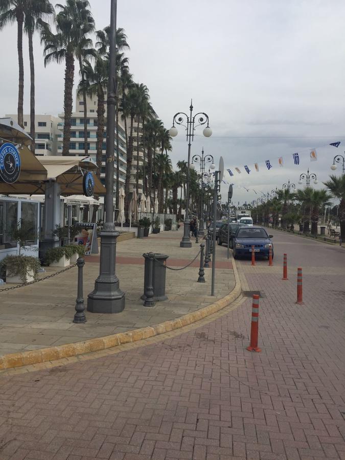 Nautilus Tourist Apartments Larnaca Exterior photo