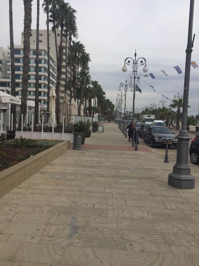 Nautilus Tourist Apartments Larnaca Exterior photo